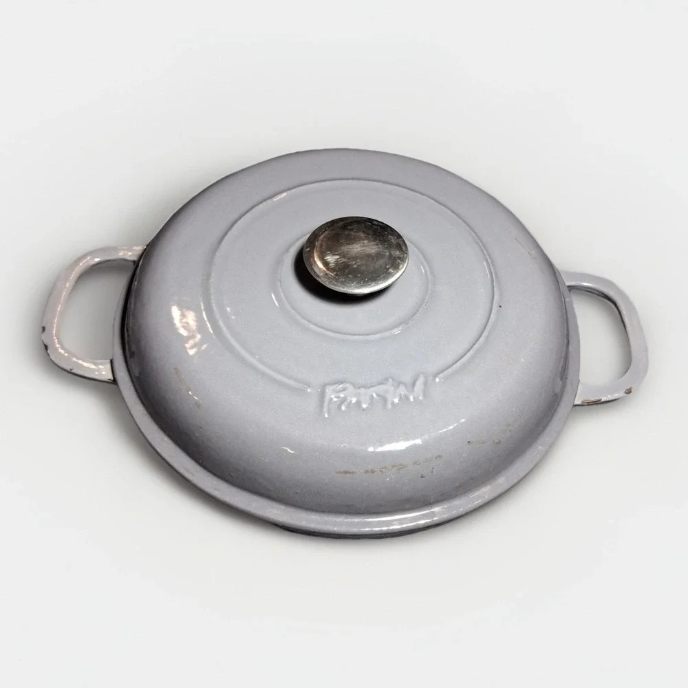 Parini Grey Enameled Cast Iron Round Braiser Casserole Dish with Lid